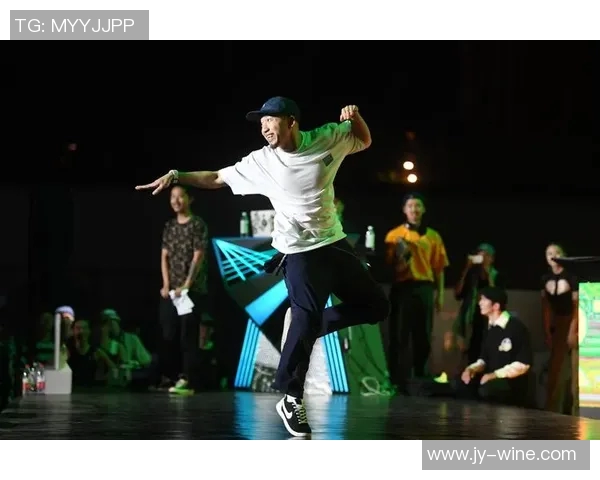 南京街舞队荣登全国街舞状态排行榜第七名引发热议