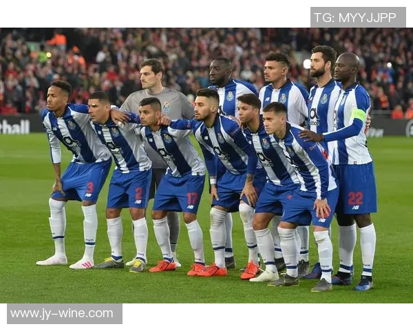 畅玩足球明星比赛游戏下载体验真实赛场激情与乐趣